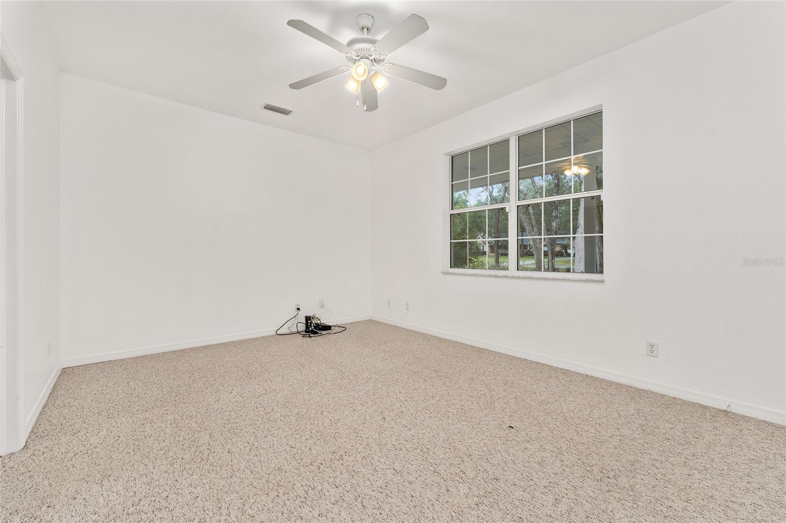 Image 14 of 81 For 1520 Redding