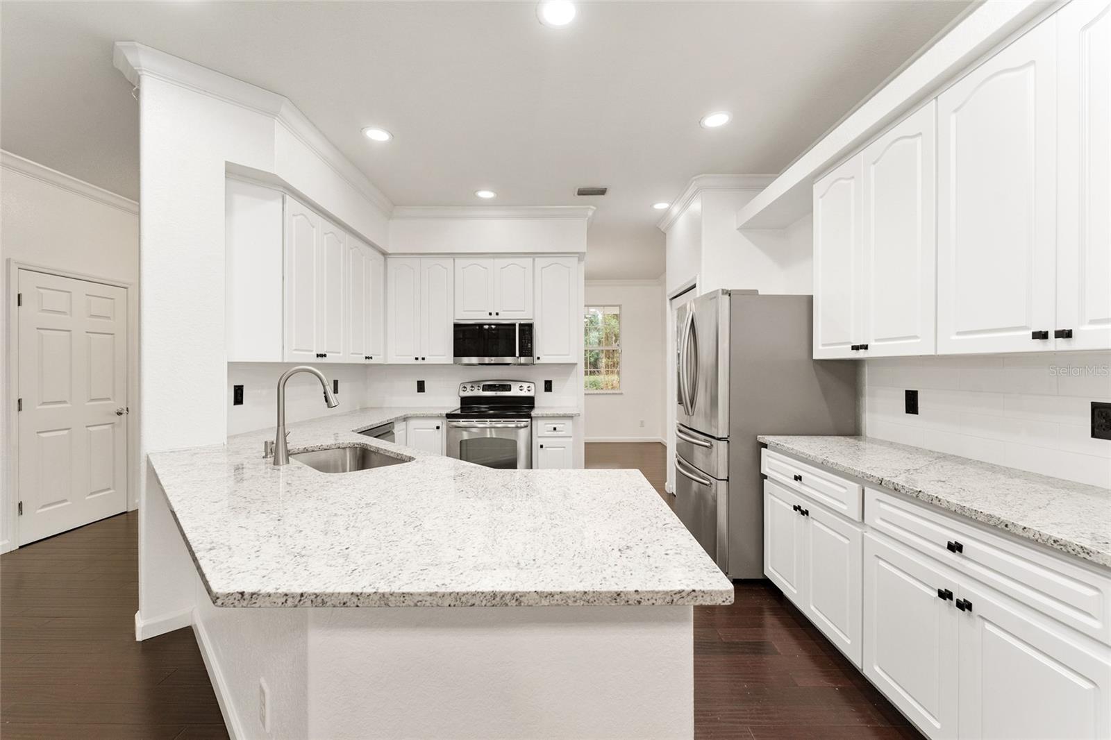 Image 21 of 81 For 1520 Redding