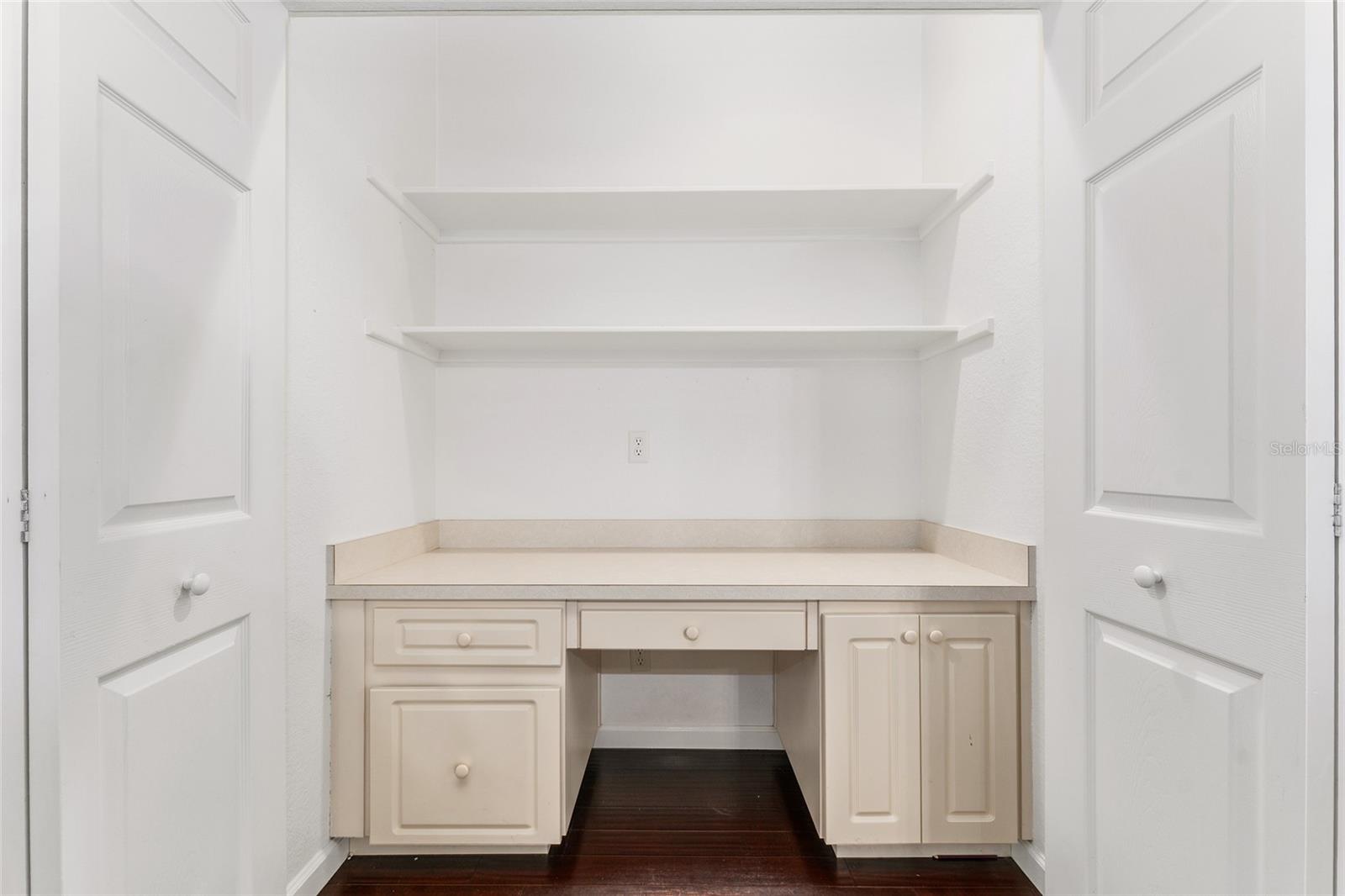 Image 31 of 81 For 1520 Redding