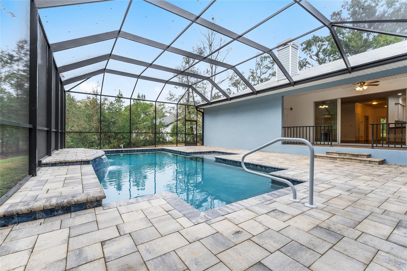 Image 56 of 81 For 1520 Redding