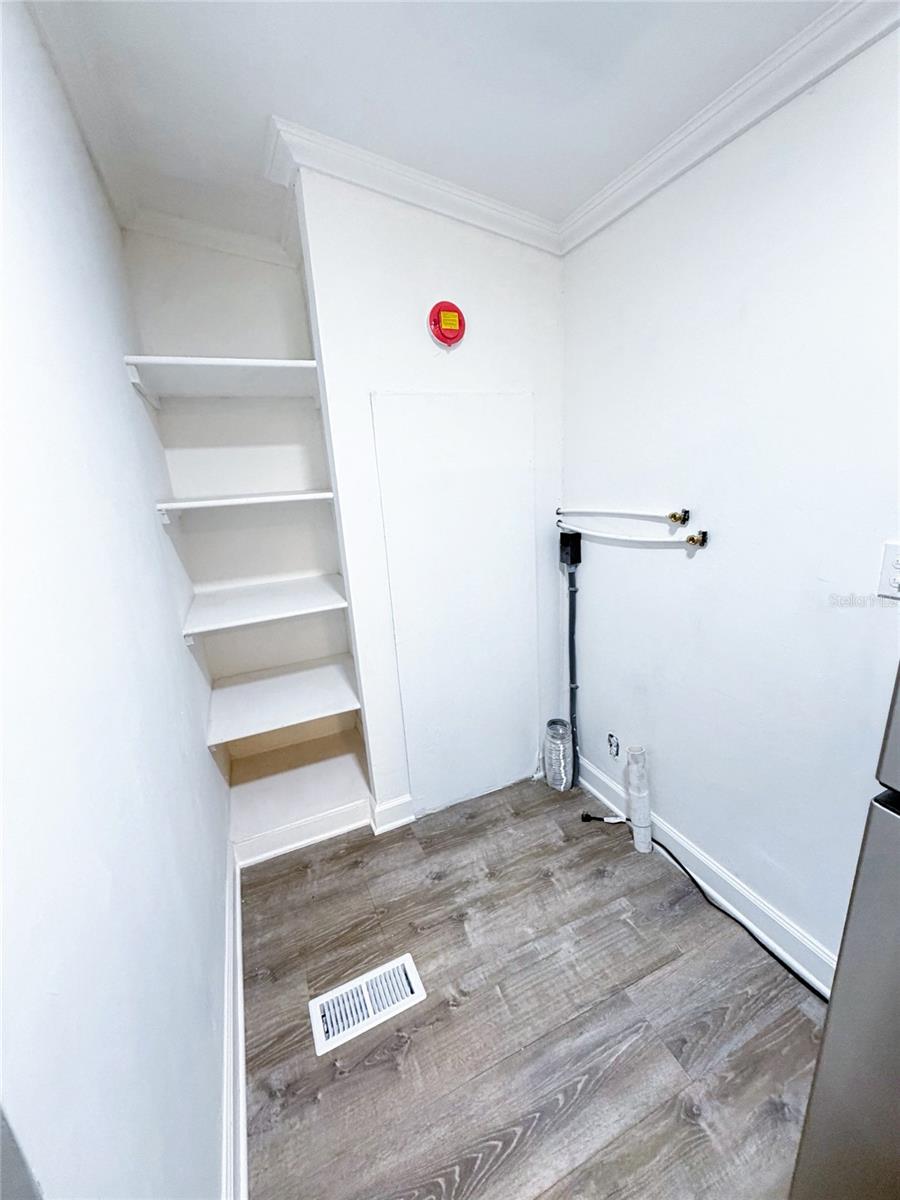 Image 15 of 41 For 102 Benjamin Drive