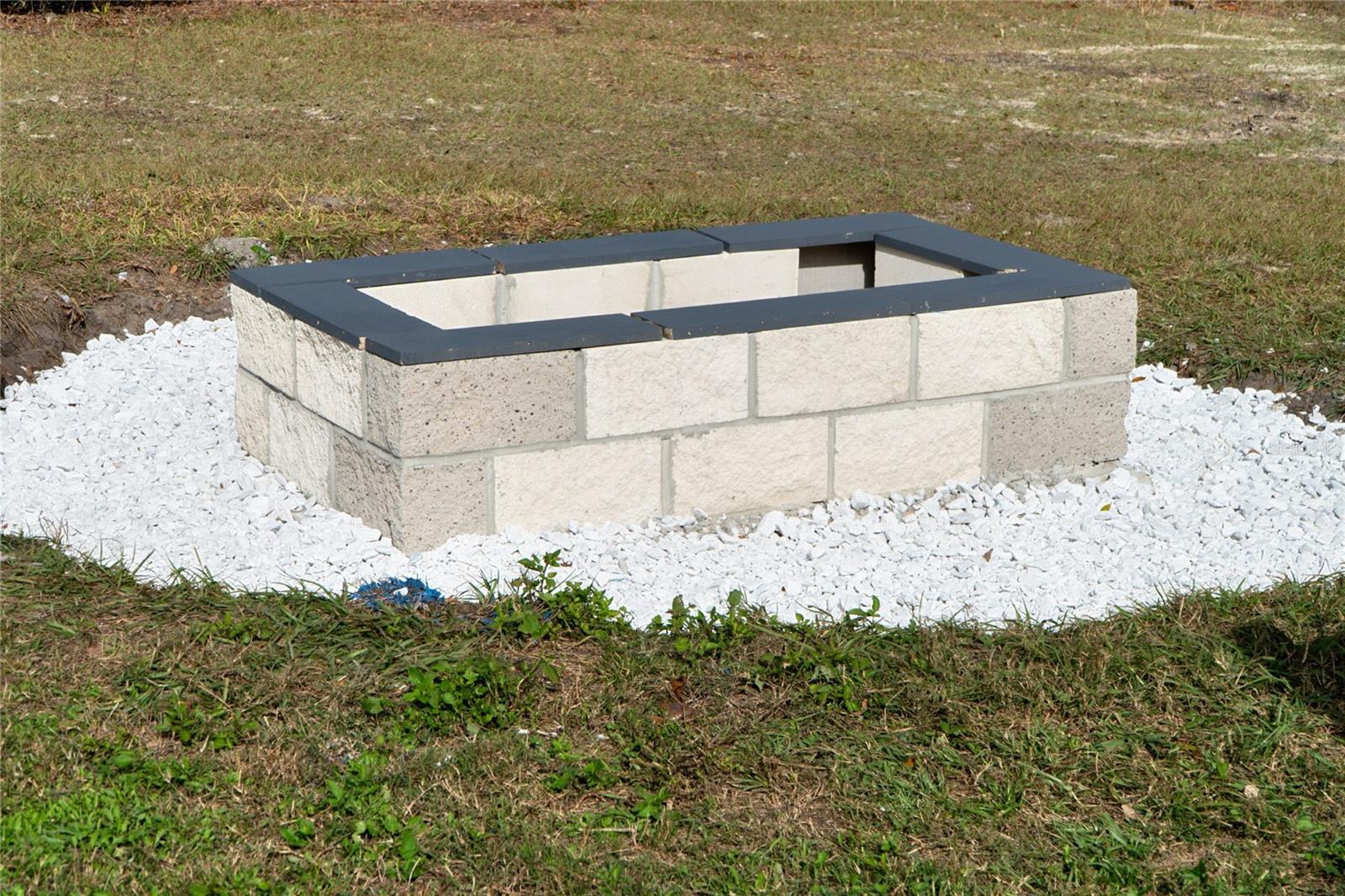 Image 26 of 41 For 102 Benjamin Drive