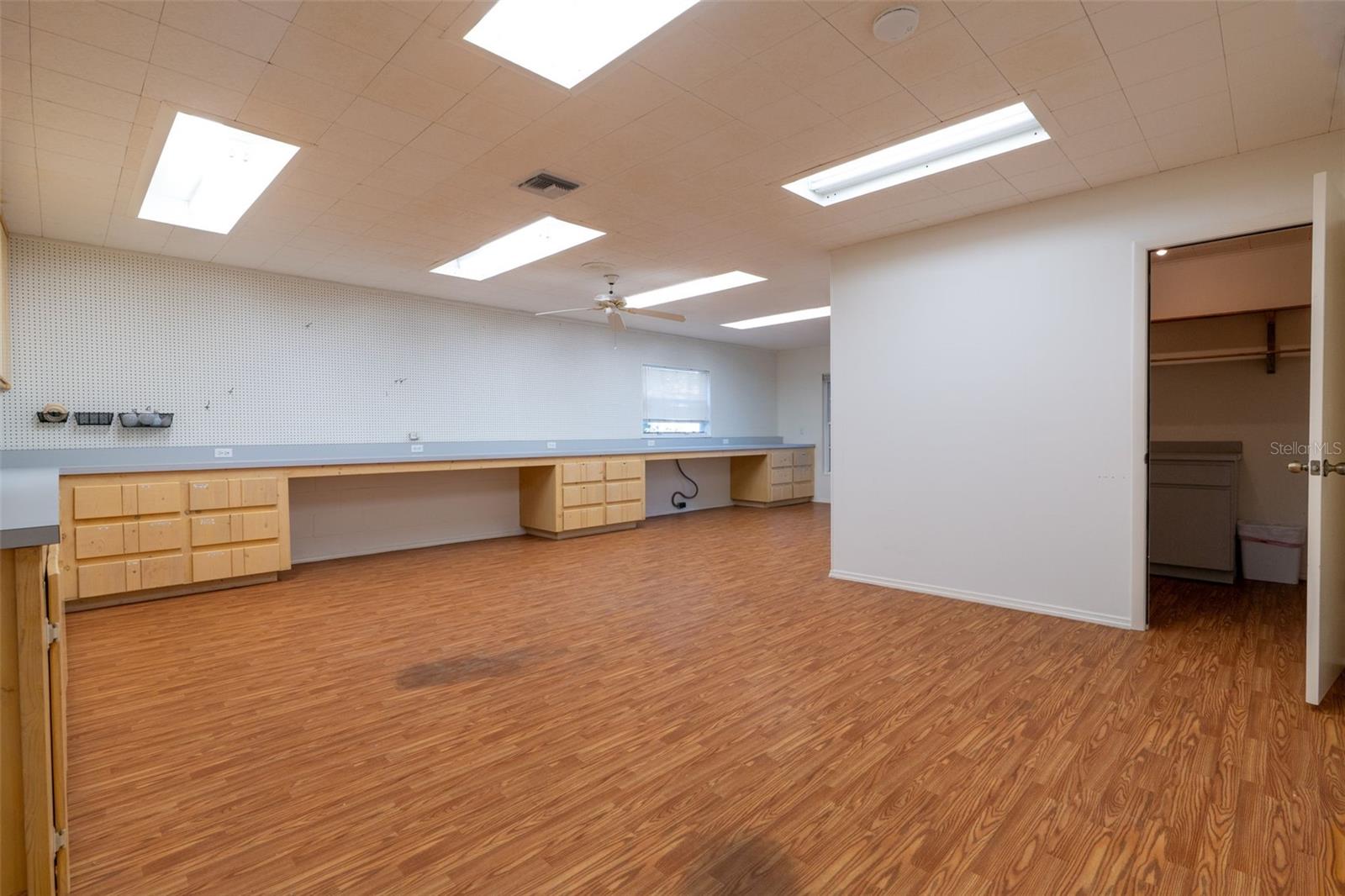 Image 27 of 70 For 11685 Blue Cove Drive