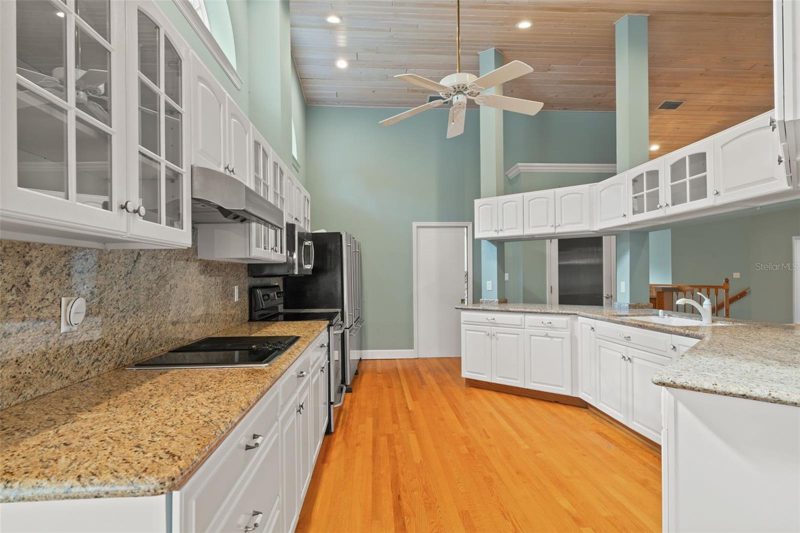 Image 62 of 70 For 11685 Blue Cove Drive