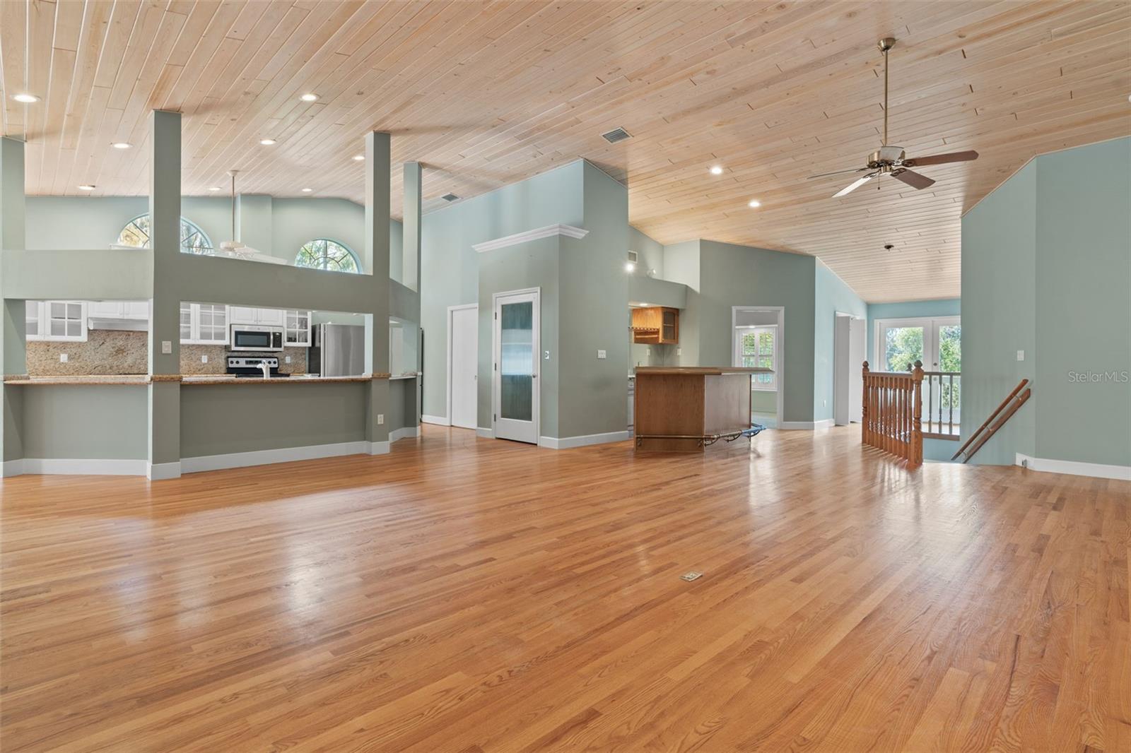 Image 63 of 70 For 11685 Blue Cove Drive