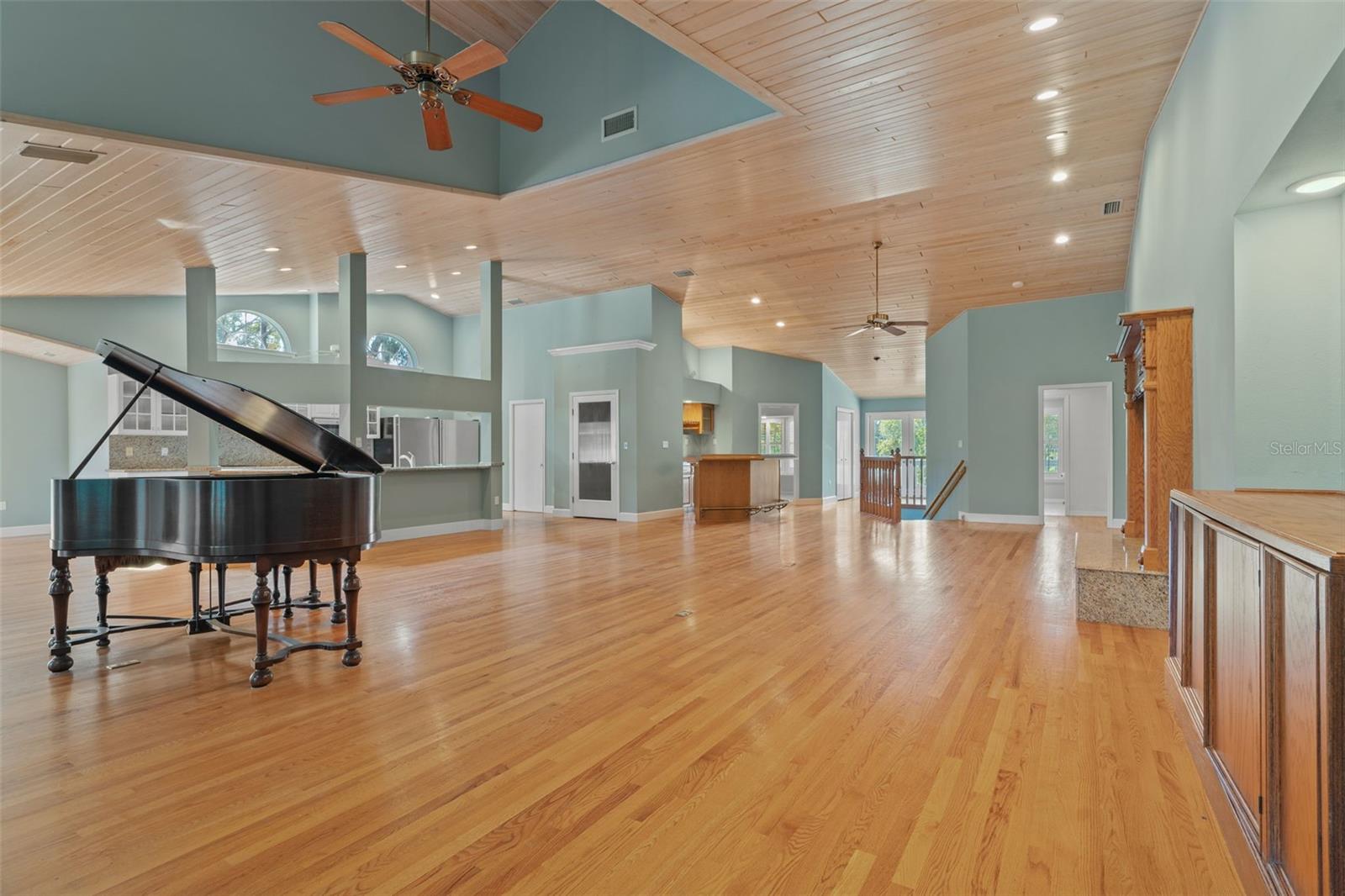 Image 64 of 70 For 11685 Blue Cove Drive