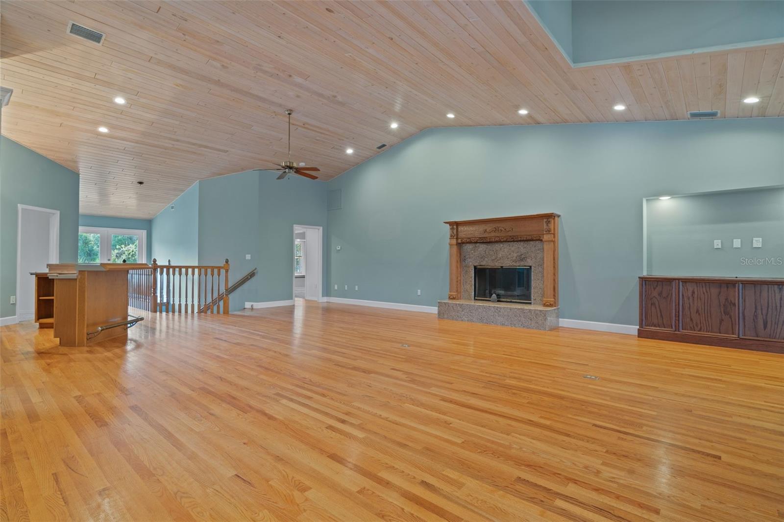 Image 65 of 70 For 11685 Blue Cove Drive