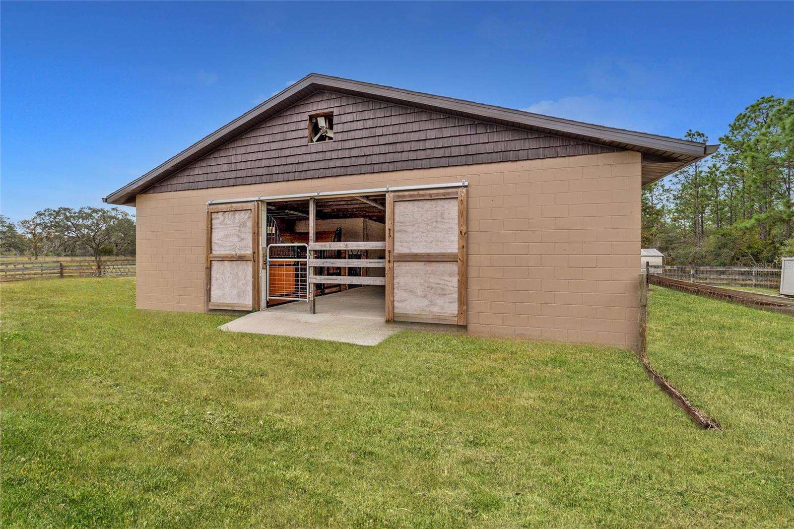 Image 13 of 86 For 5930 Knoxville Lane