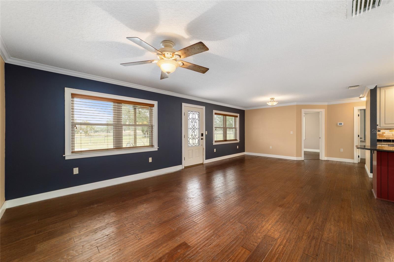 Image 31 of 86 For 5930 Knoxville Lane