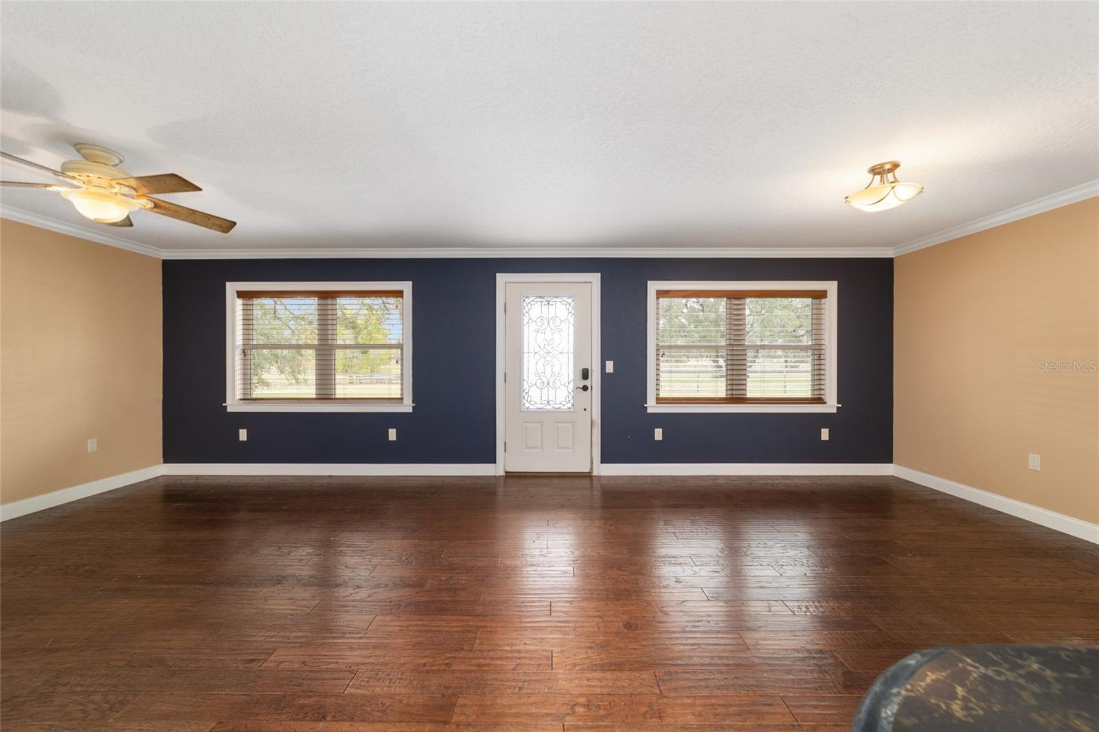 Image 32 of 86 For 5930 Knoxville Lane