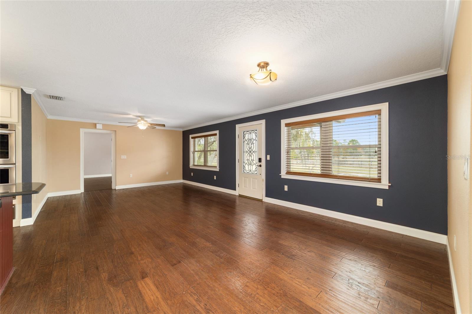 Image 33 of 86 For 5930 Knoxville Lane