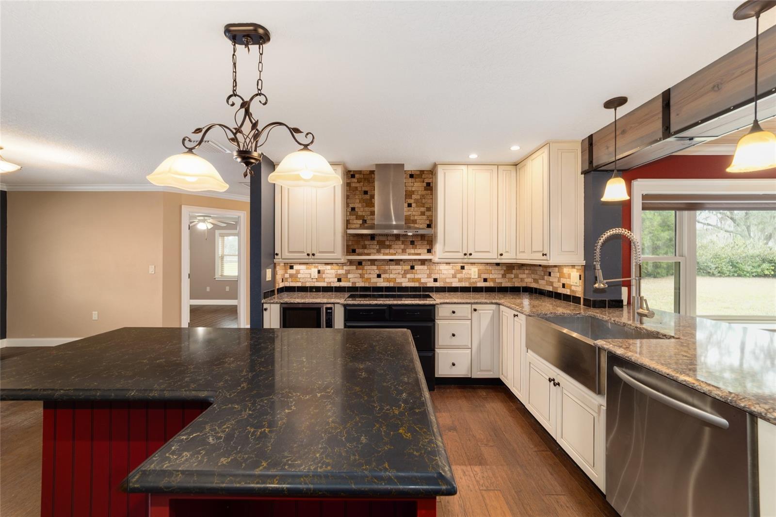 Image 38 of 86 For 5930 Knoxville Lane