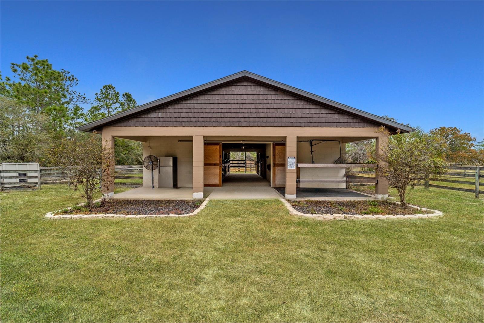 Image 4 of 86 For 5930 Knoxville Lane