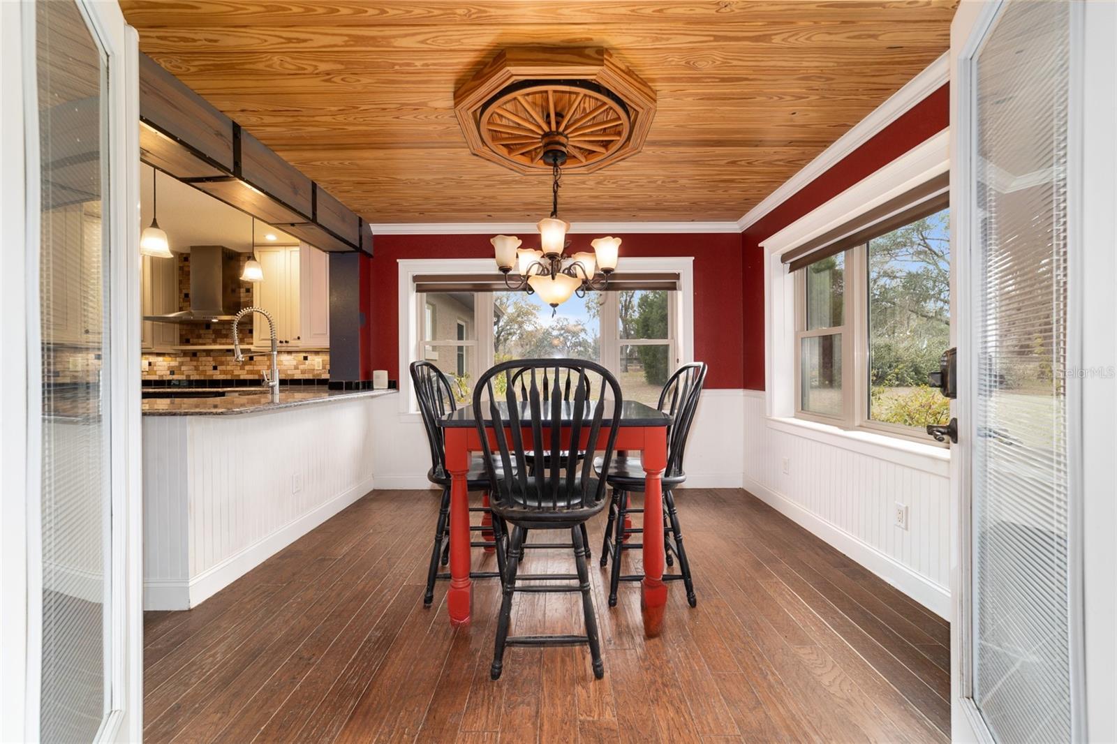 Image 43 of 86 For 5930 Knoxville Lane