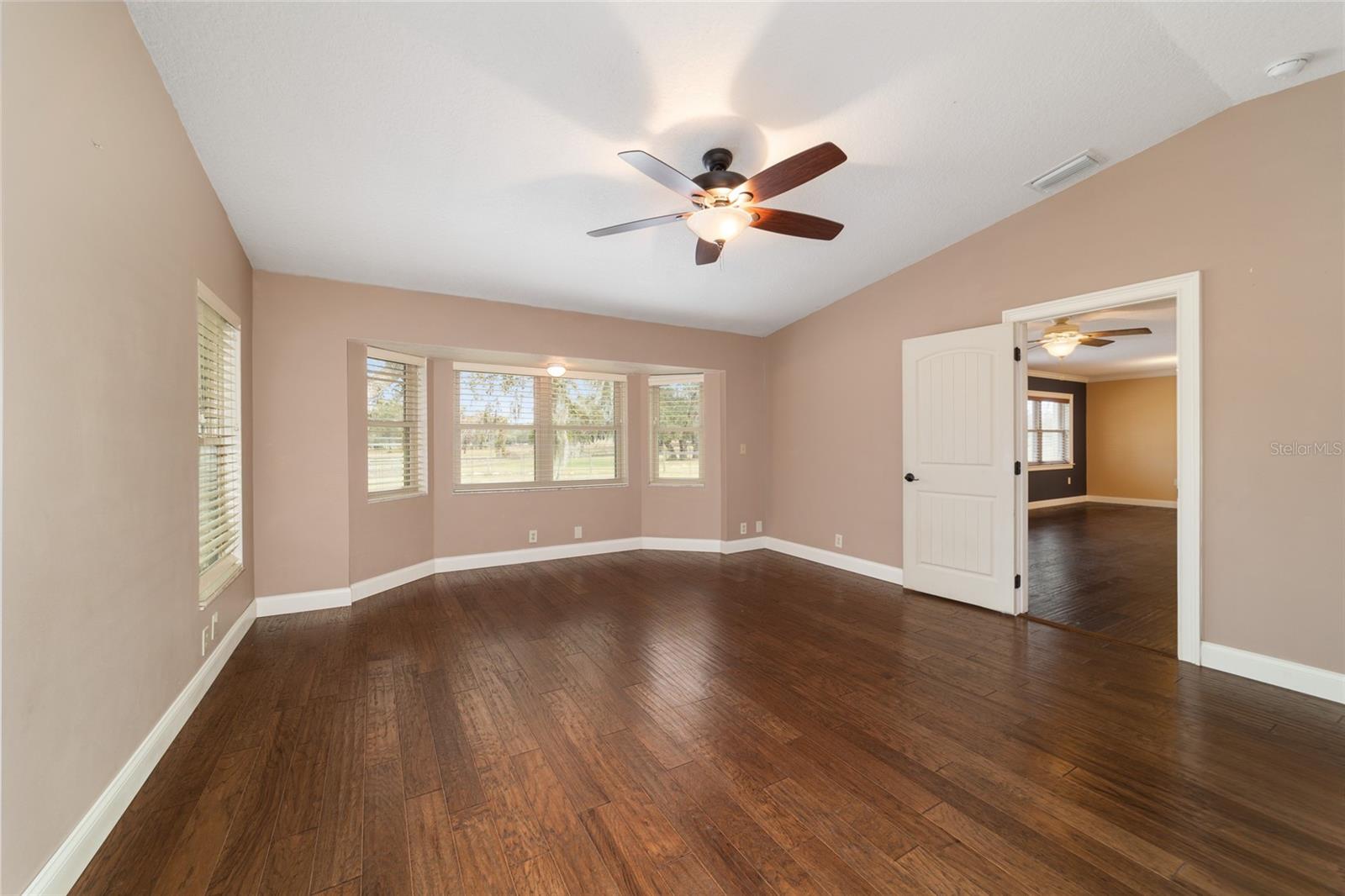 Image 46 of 86 For 5930 Knoxville Lane