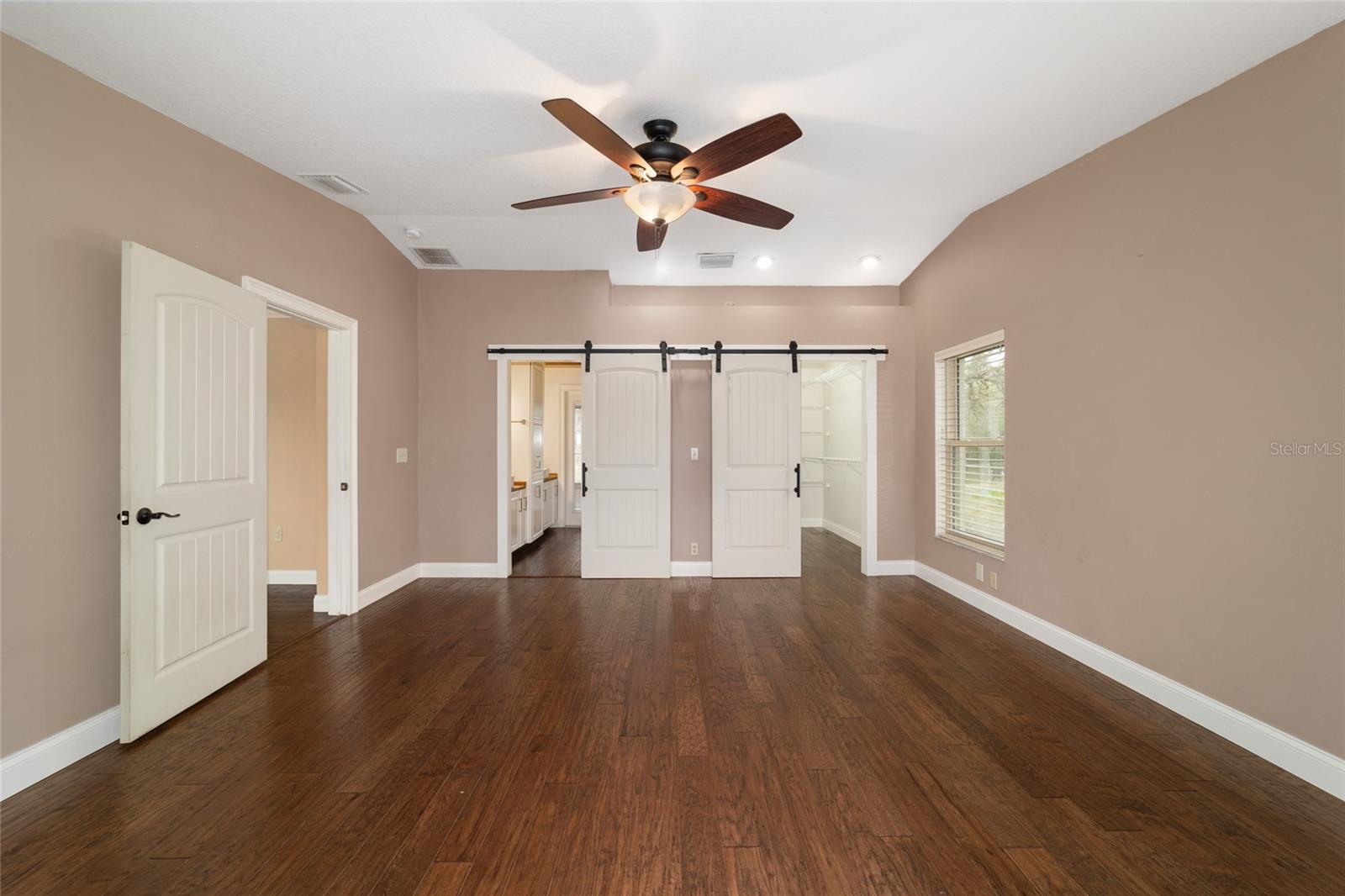 Image 47 of 86 For 5930 Knoxville Lane