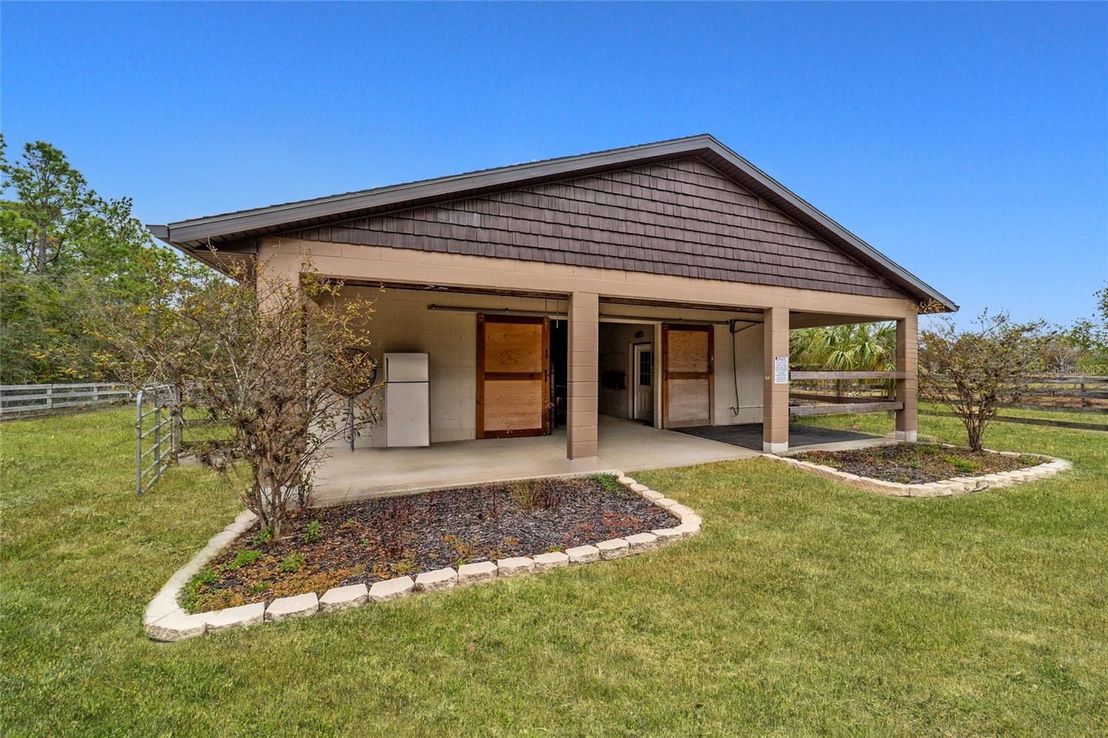 Image 5 of 86 For 5930 Knoxville Lane