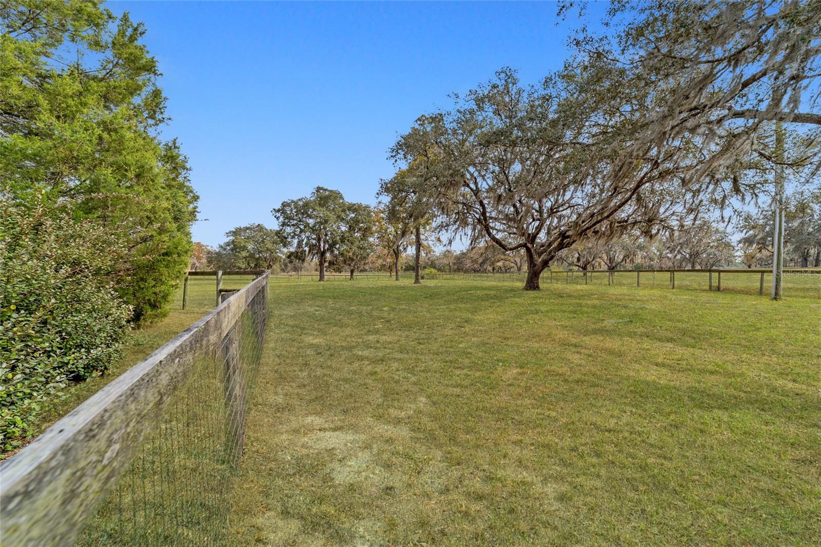 Image 79 of 86 For 5930 Knoxville Lane