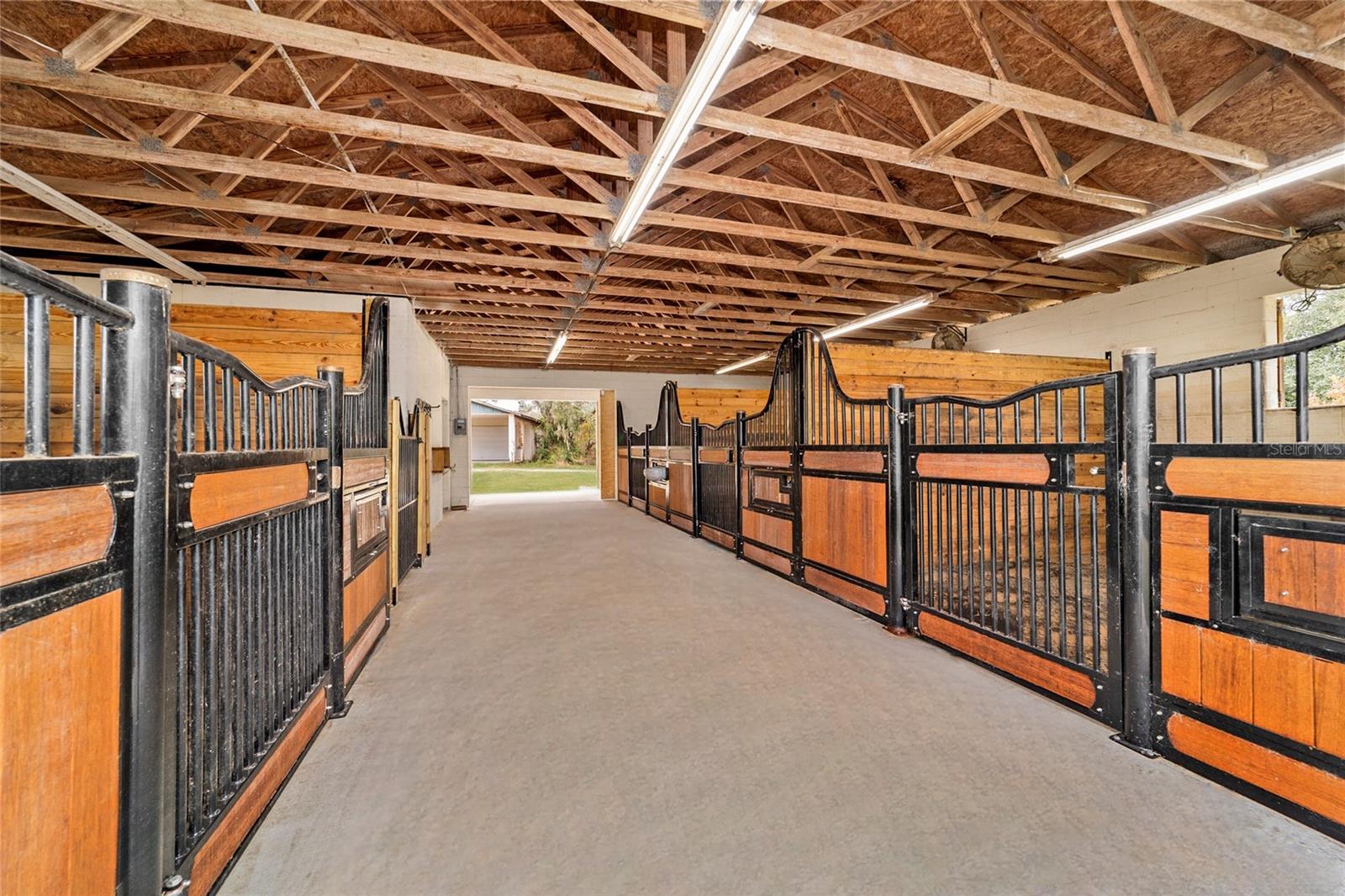 Image 8 of 86 For 5930 Knoxville Lane