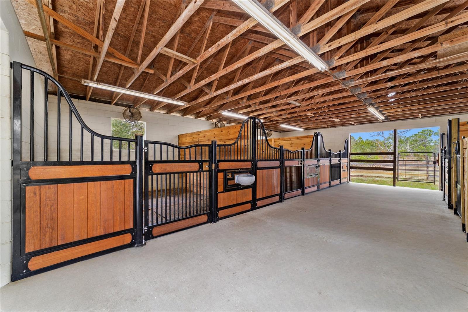 Image 9 of 86 For 5930 Knoxville Lane