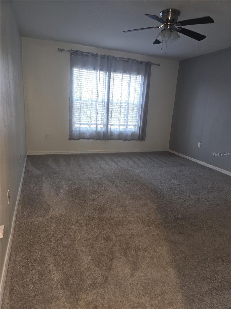 Image 4 of 8 For 396 Hickory Course Radial