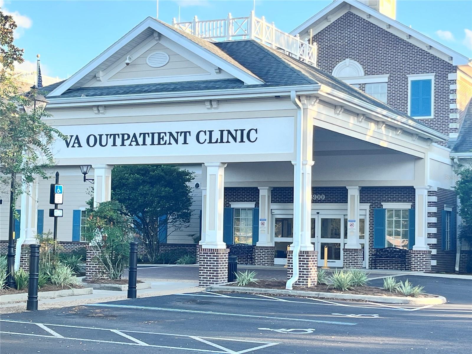 Image 4 of 5 For 15649 88 Avenue