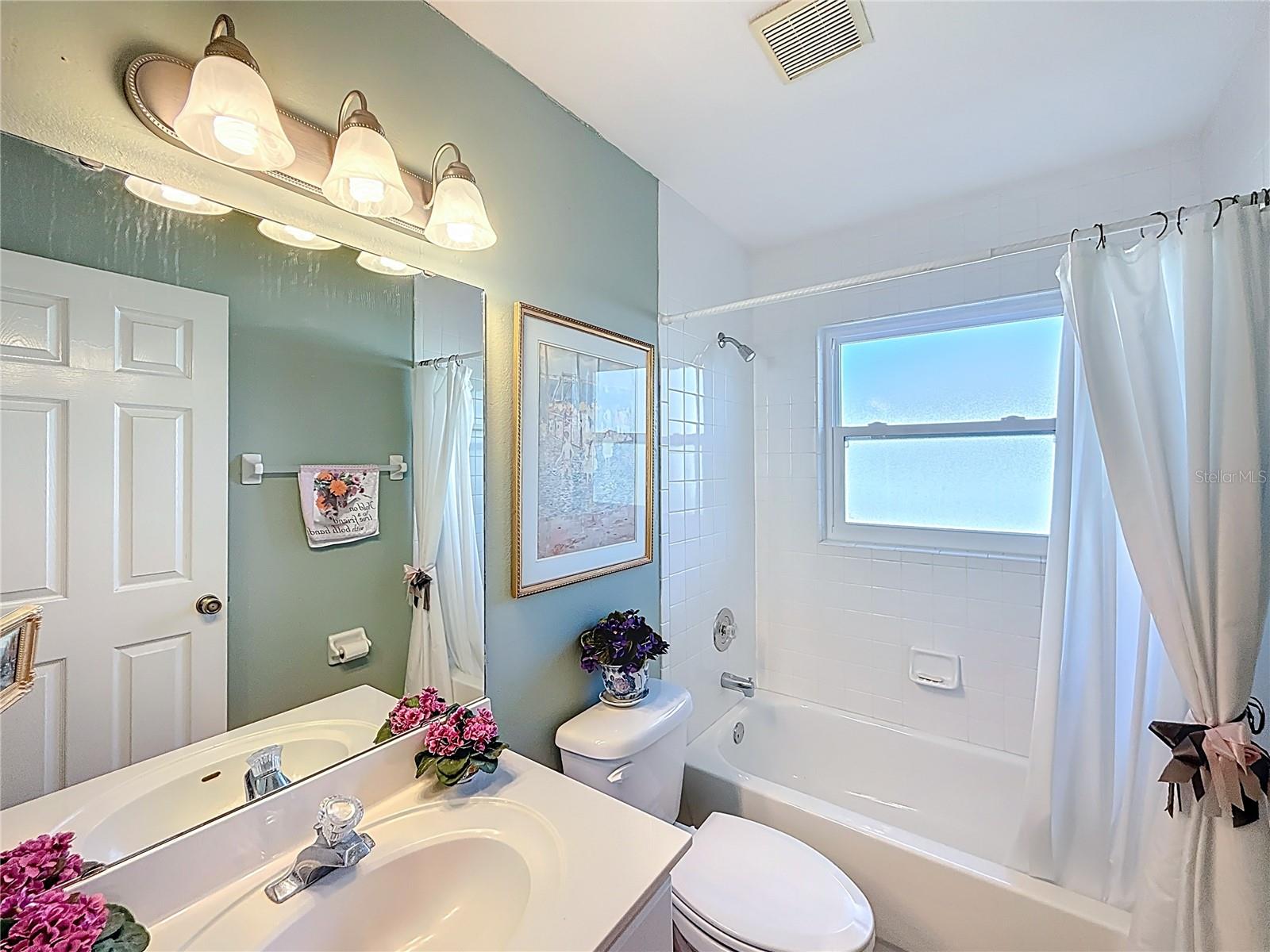 Image 27 of 42 For 3061 49th Avenue