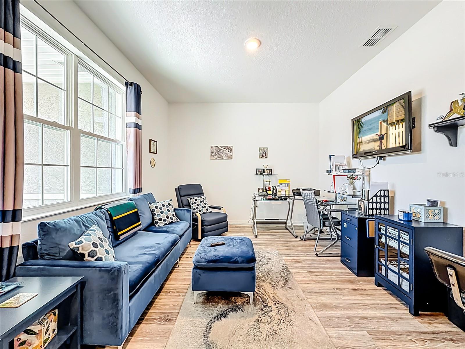 Image 21 of 66 For 8820 104th Circle