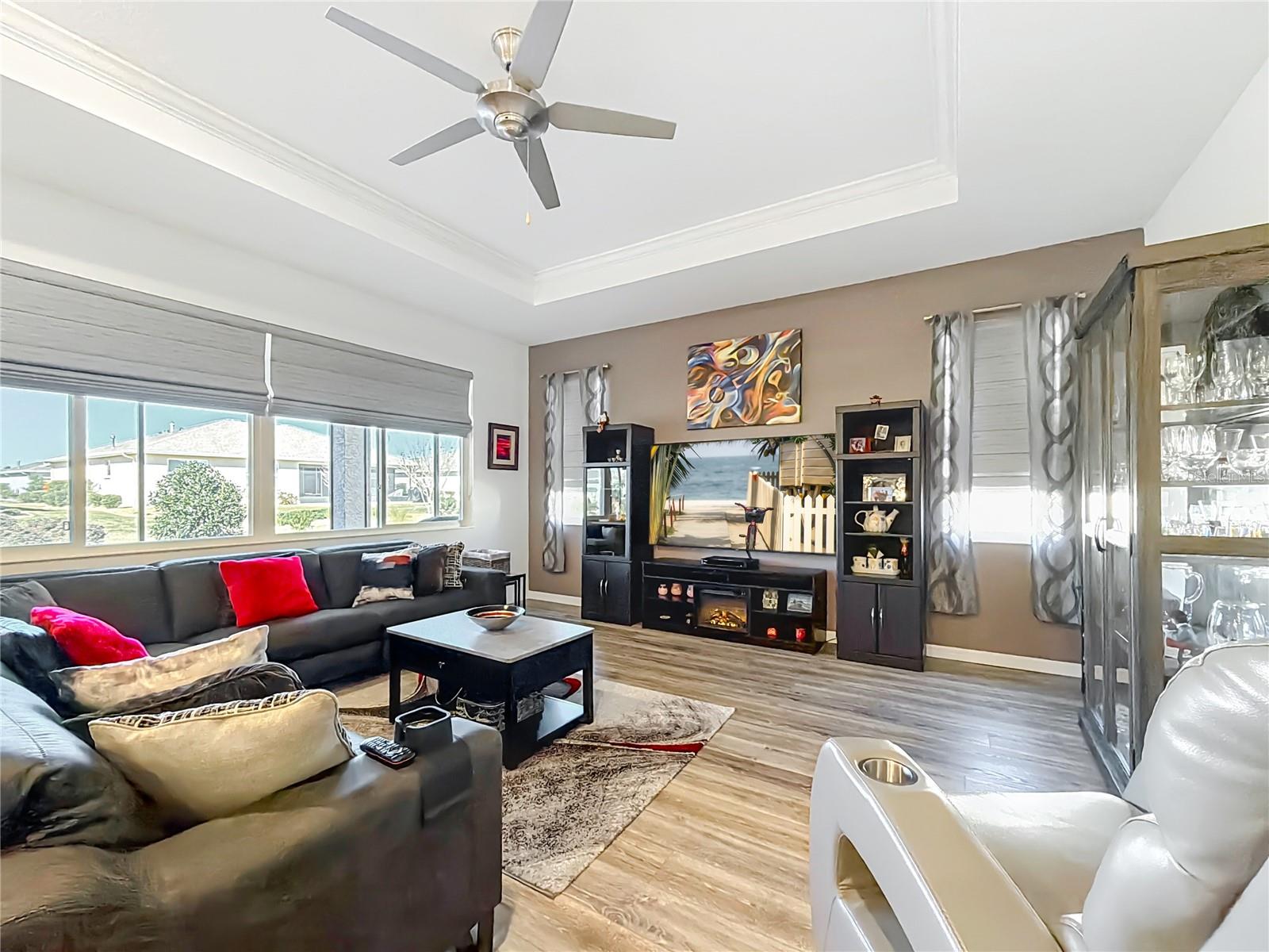 Image 29 of 66 For 8820 104th Circle