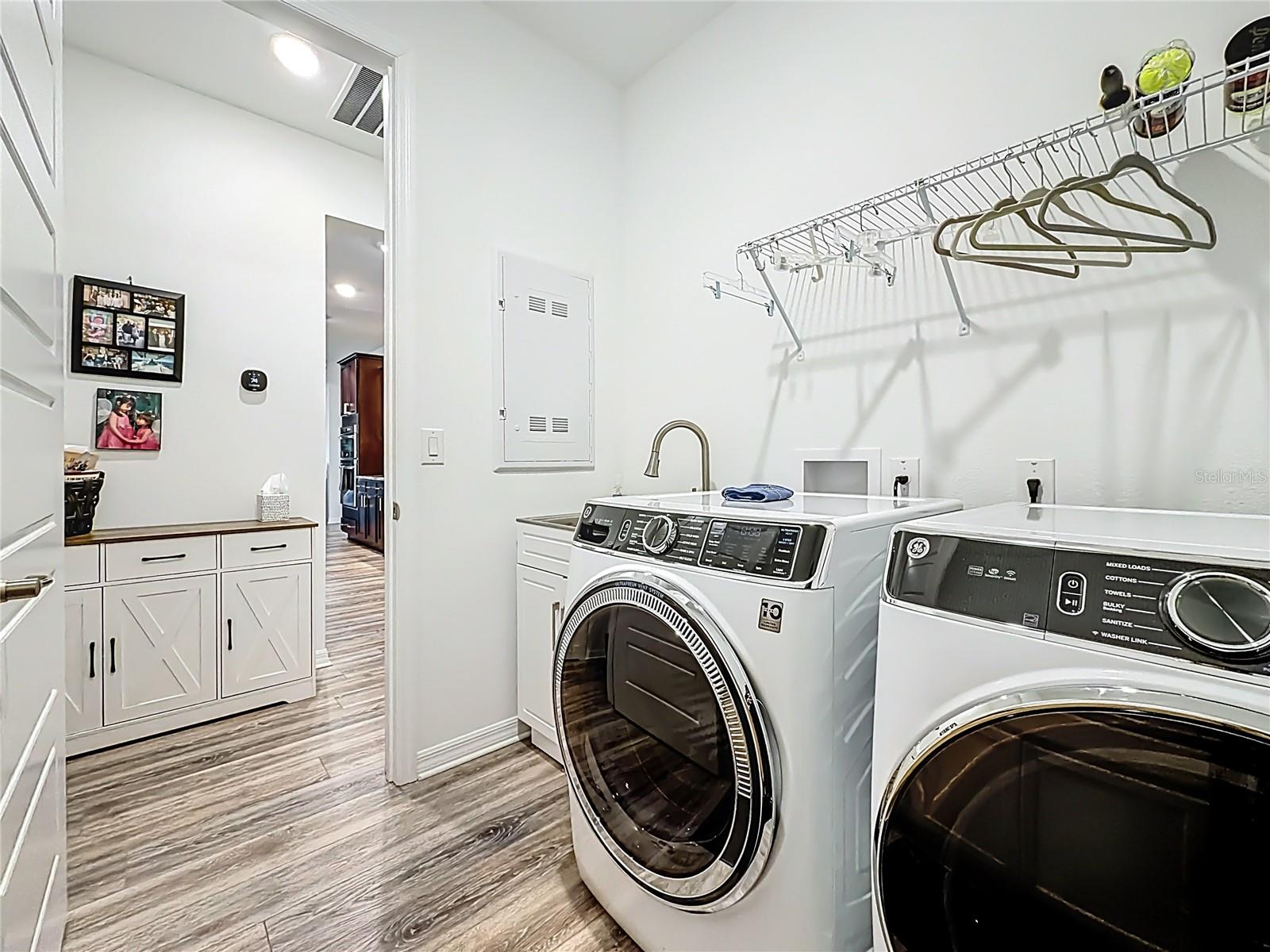 Image 49 of 66 For 8820 104th Circle