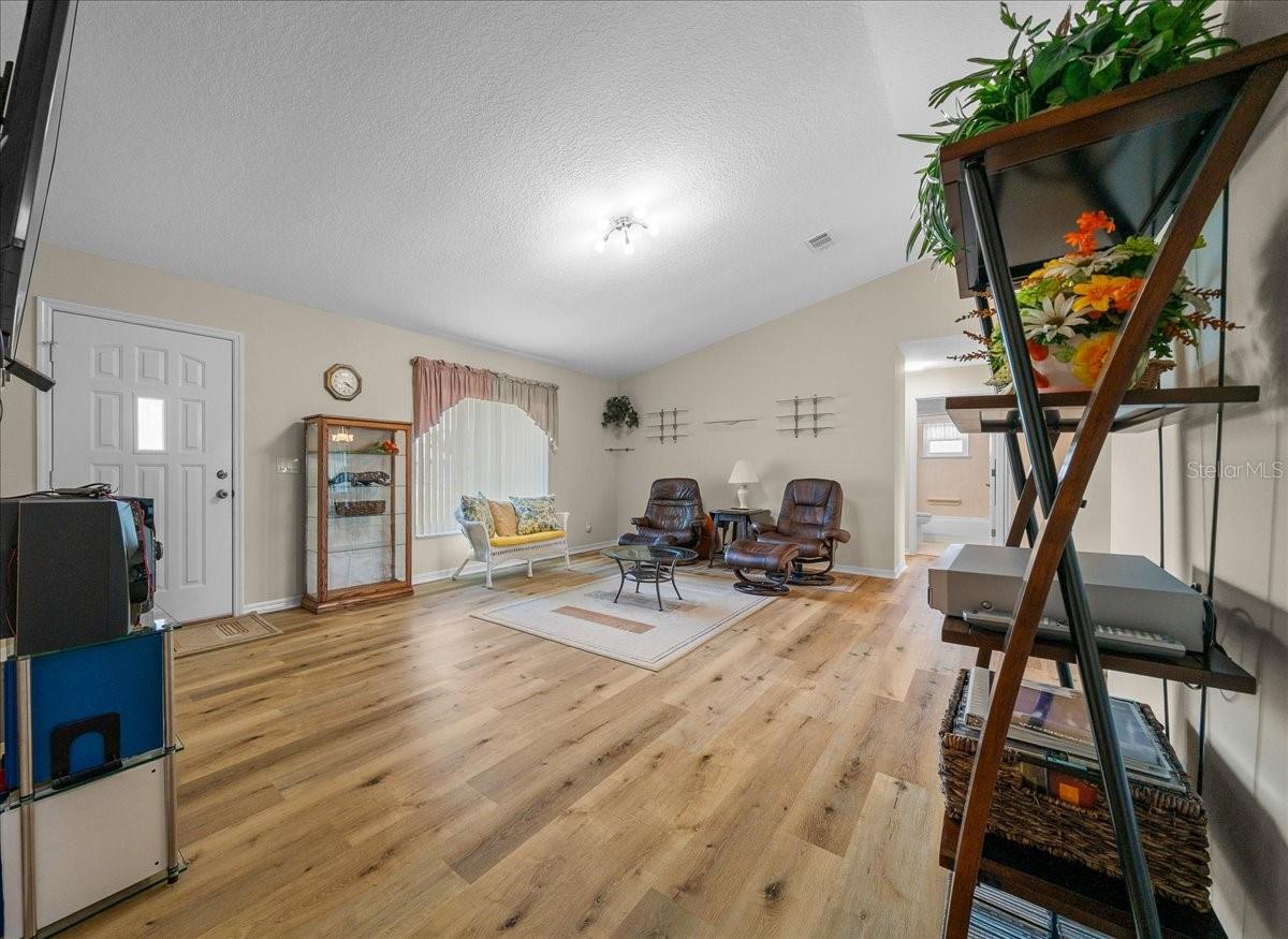 Image 37 of 62 For 4972 31st Street