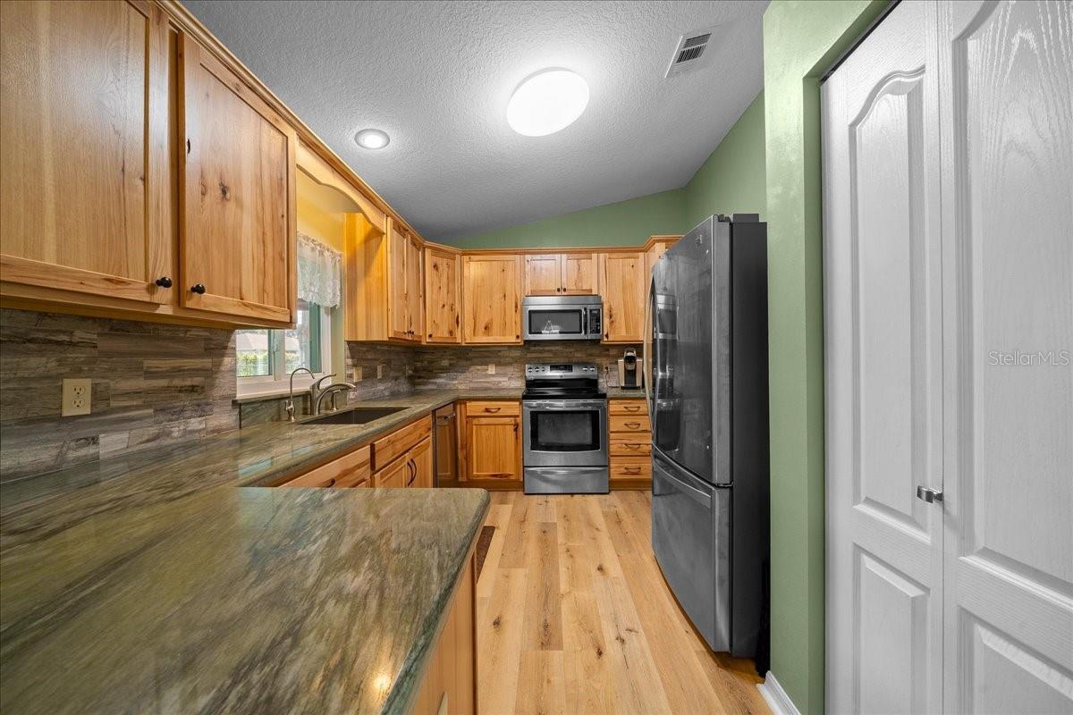 Image 46 of 62 For 4972 31st Street