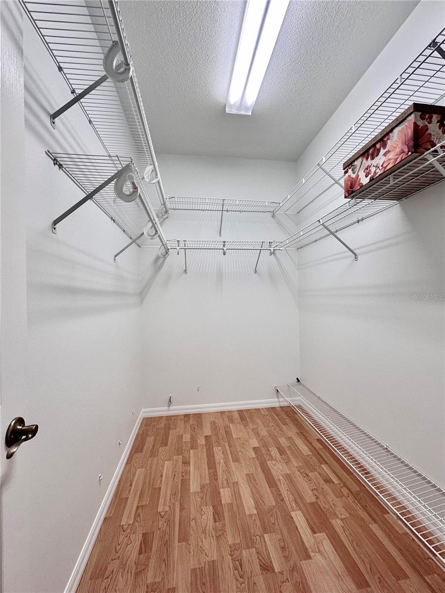 Image 24 of 42 For 16 Westbrook Lane