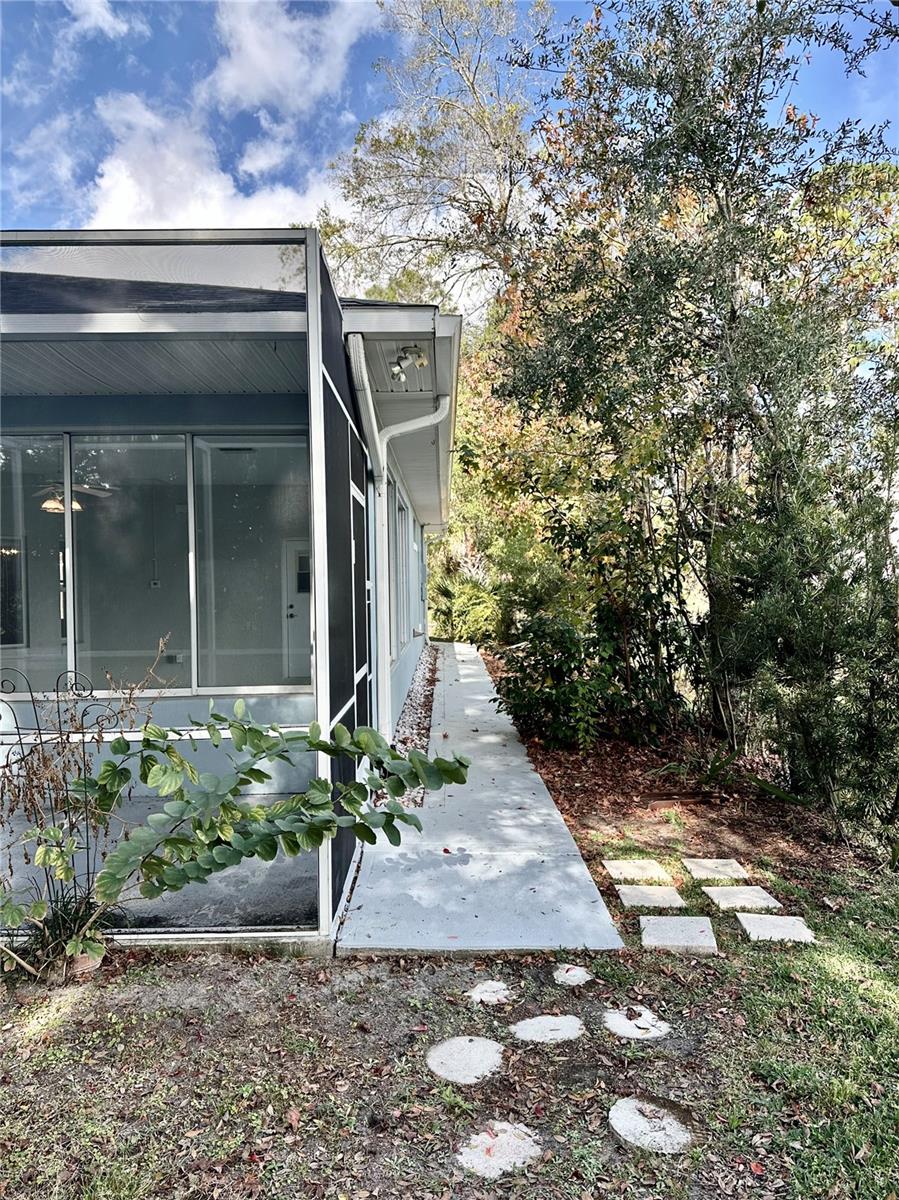 Image 36 of 42 For 16 Westbrook Lane