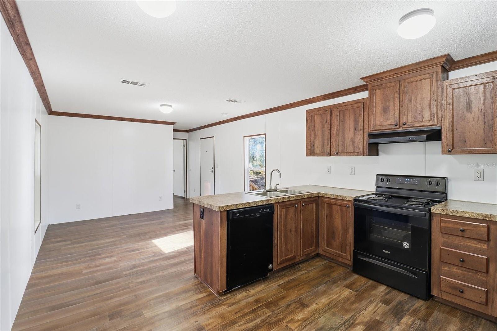 Image 13 of 48 For 4638 Ellen Point