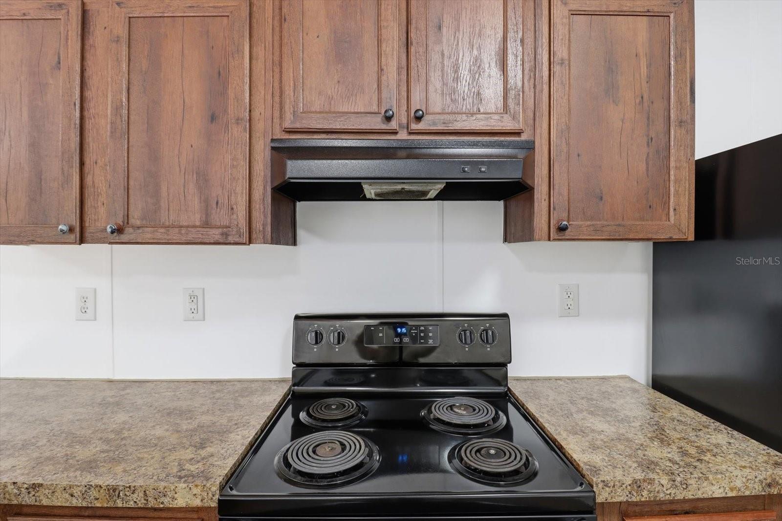 Image 15 of 48 For 4638 Ellen Point