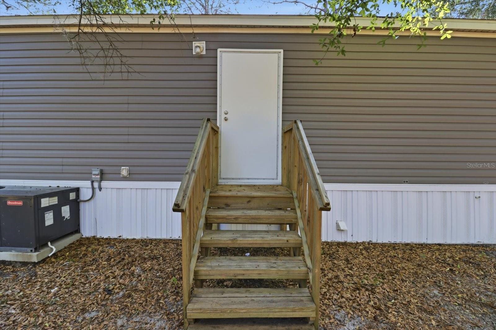 Image 29 of 48 For 4638 Ellen Point