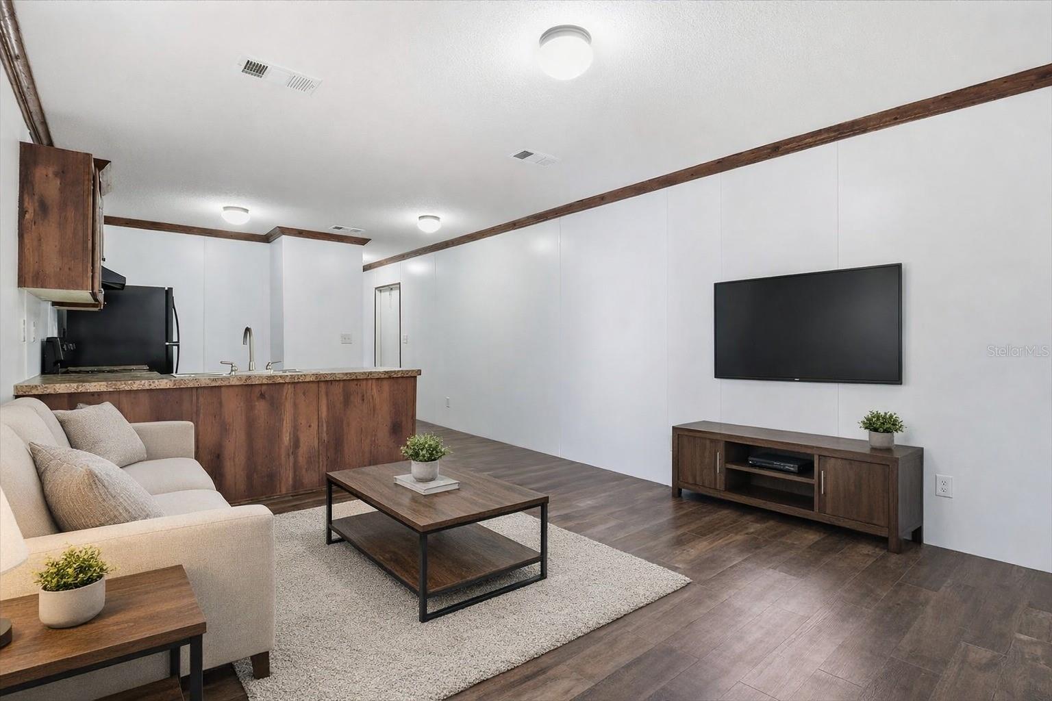 Image 6 of 48 For 4638 Ellen Point