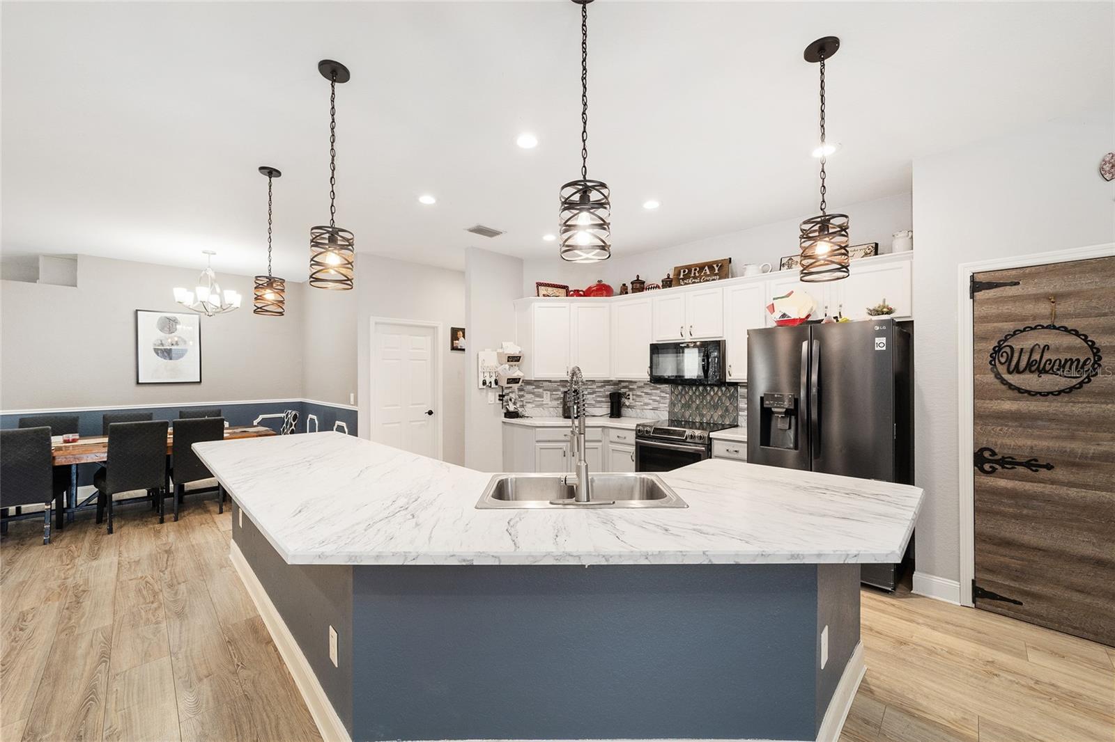 Image 14 of 62 For 6186 116th Street Road