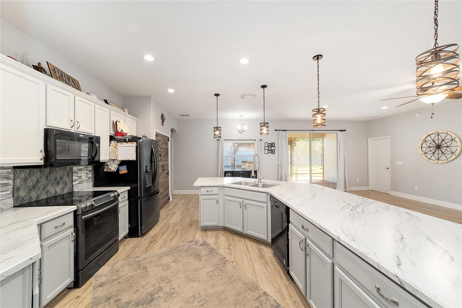 Image 15 of 62 For 6186 116th Street Road