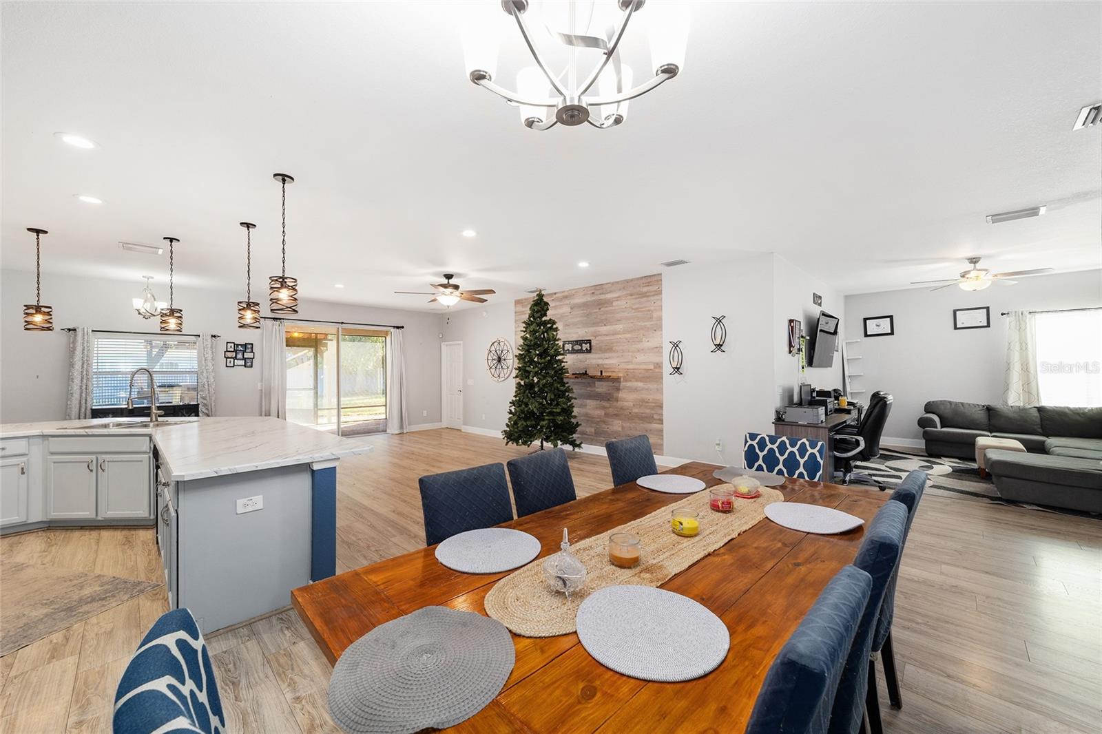 Image 20 of 62 For 6186 116th Street Road