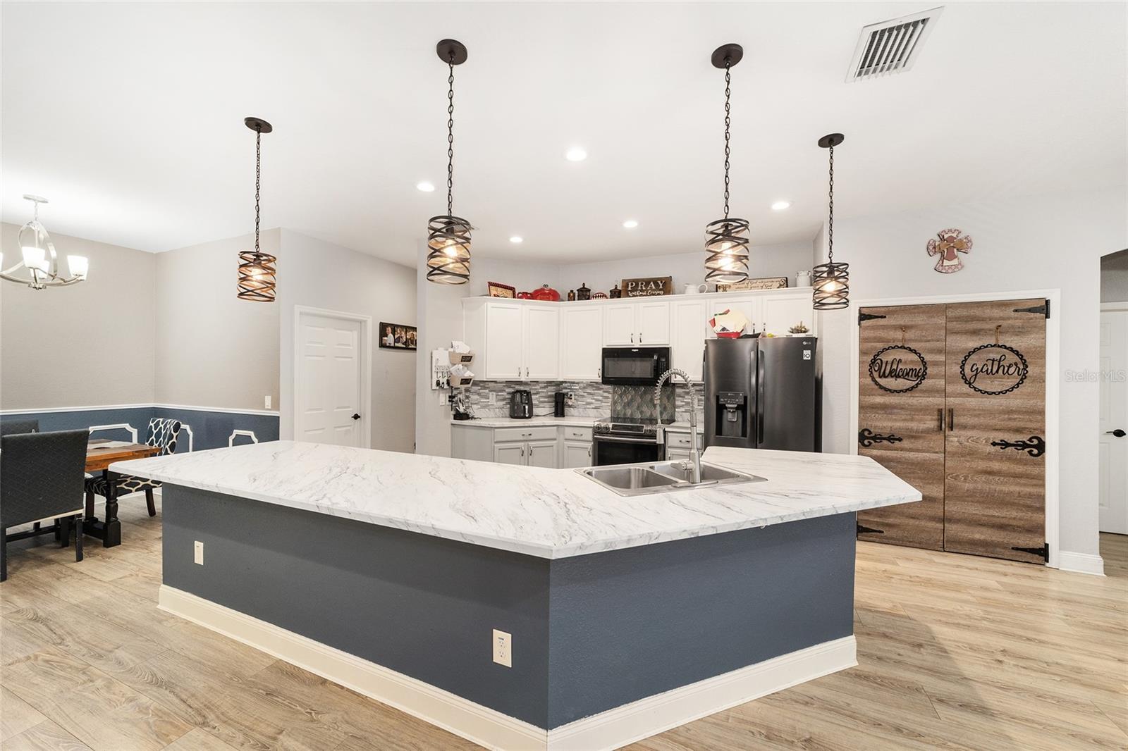 Image 28 of 62 For 6186 116th Street Road