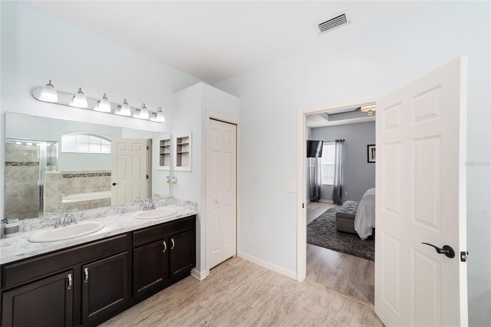 Image 30 of 62 For 6186 116th Street Road