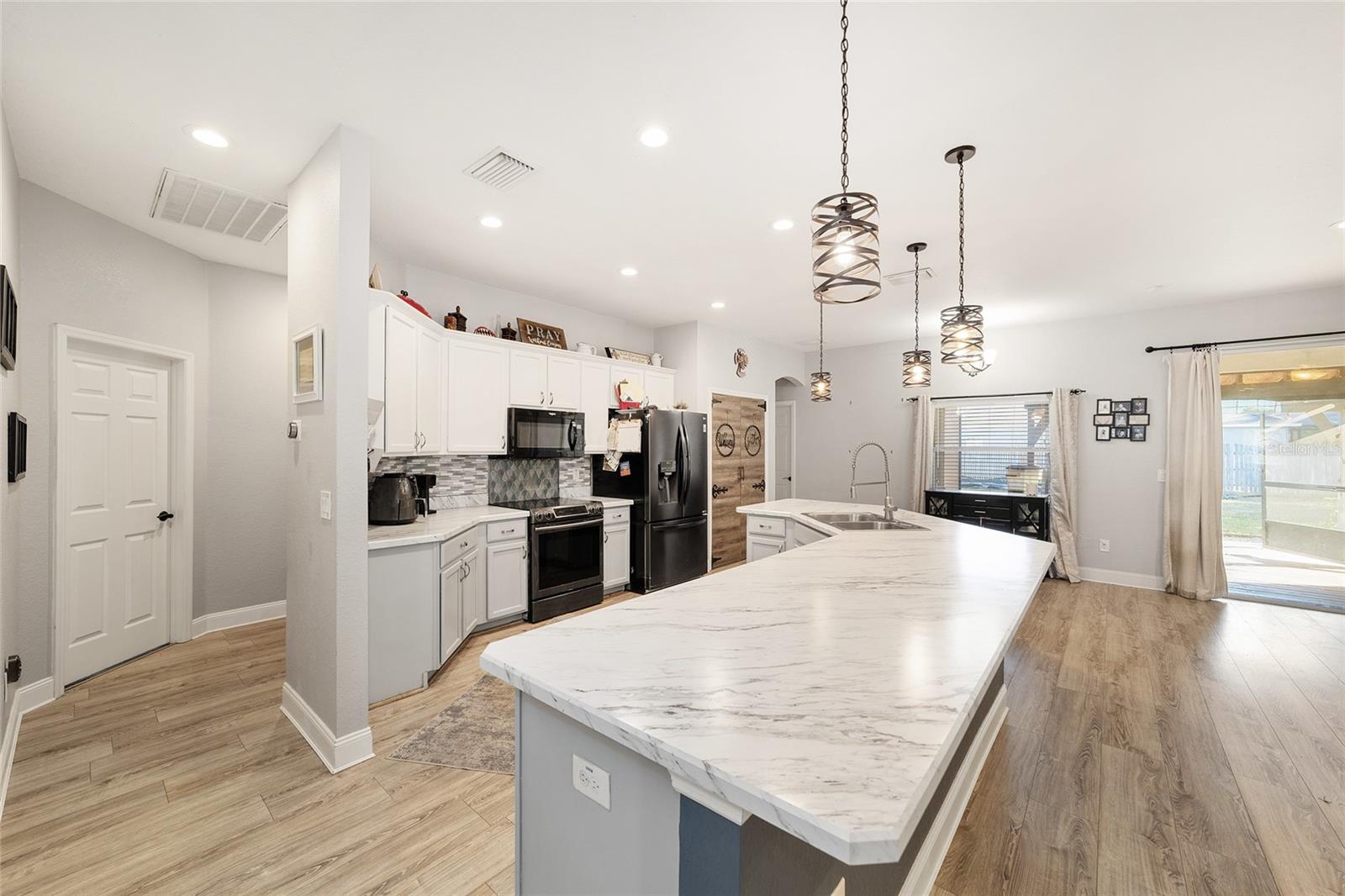 Image 31 of 62 For 6186 116th Street Road