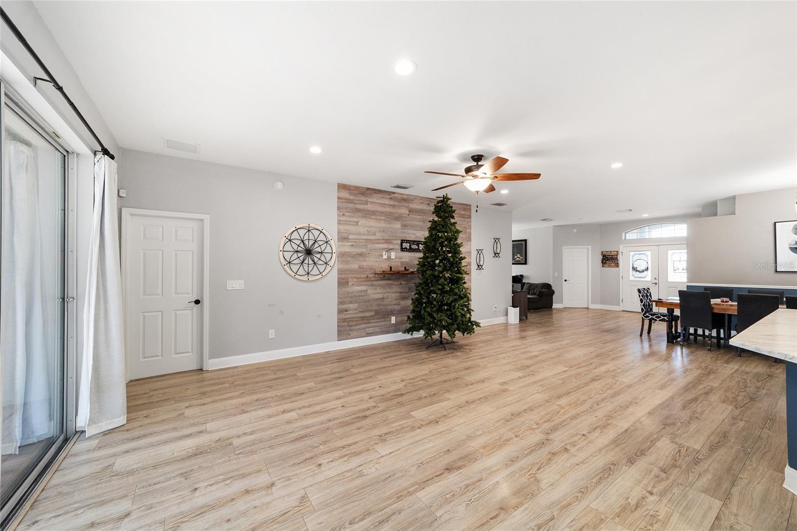 Image 44 of 62 For 6186 116th Street Road