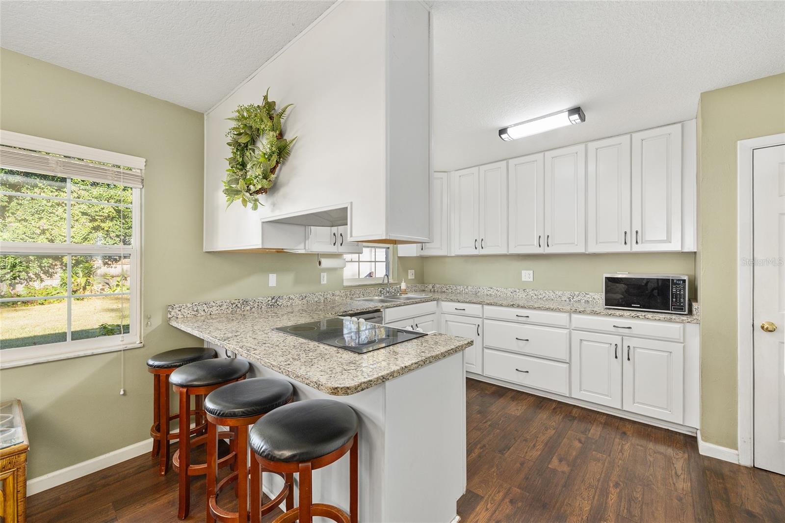 Image 4 of 45 For 1807 7th Street