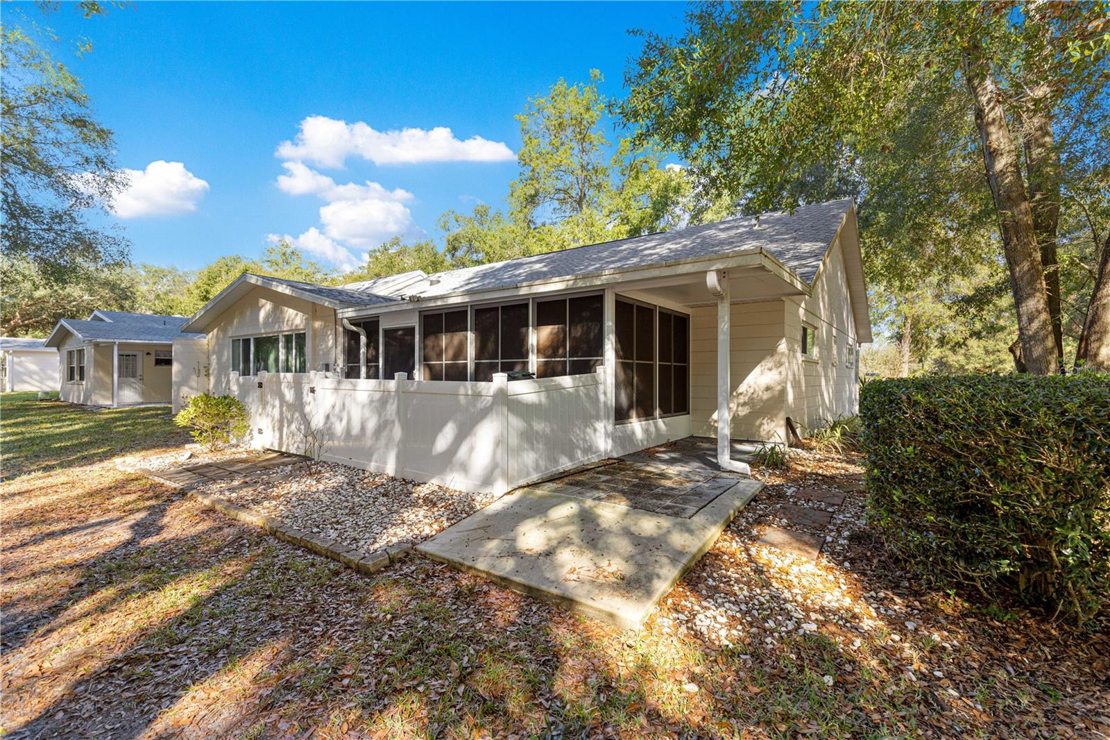 Image 37 of 44 For 8712 92nd Street A