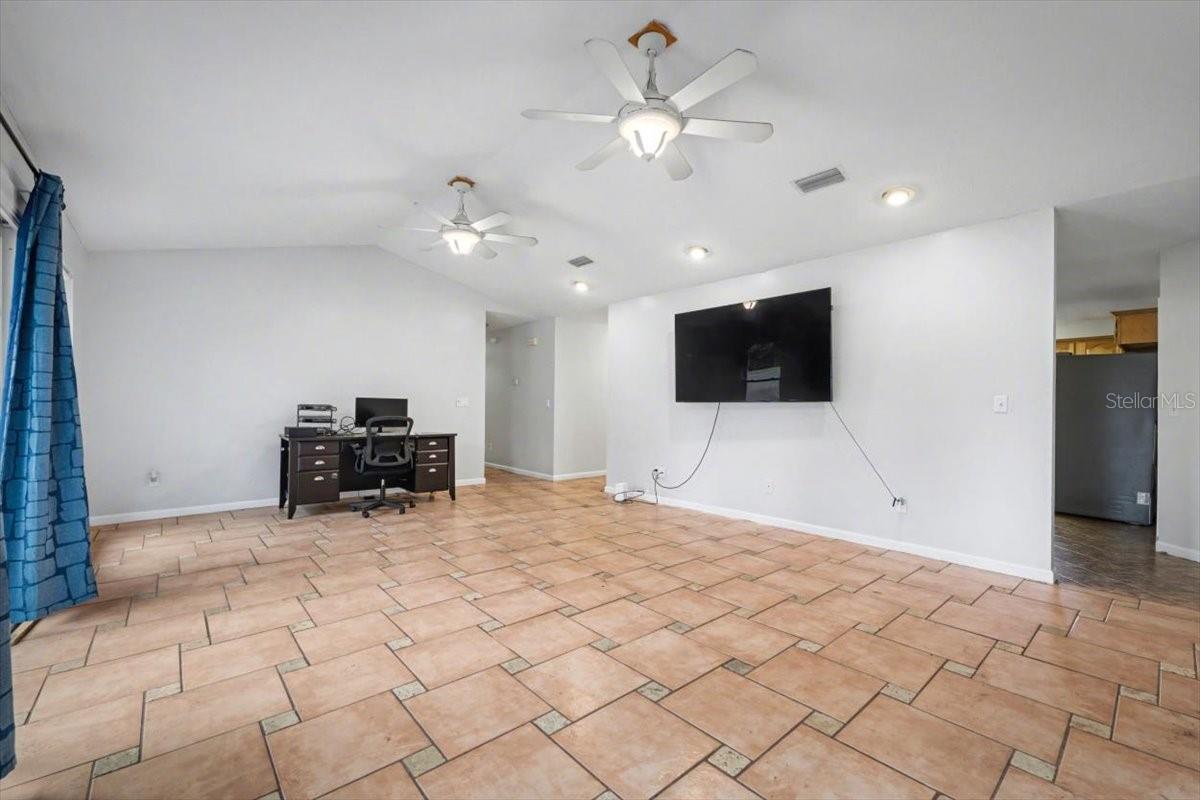 Image 18 of 40 For 3161 Owenby Lane 4a