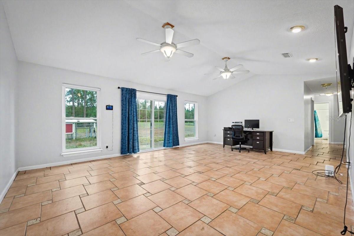 Image 19 of 40 For 3161 Owenby Lane 4a