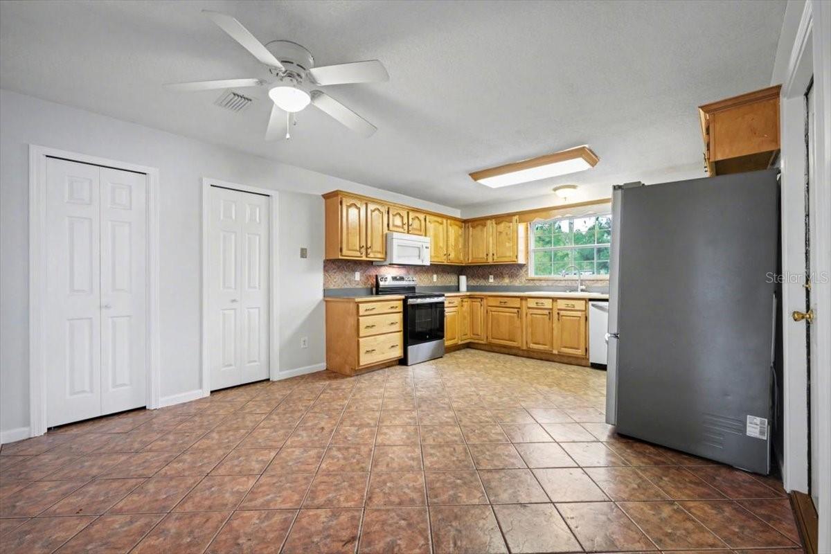 Image 20 of 40 For 3161 Owenby Lane 4a